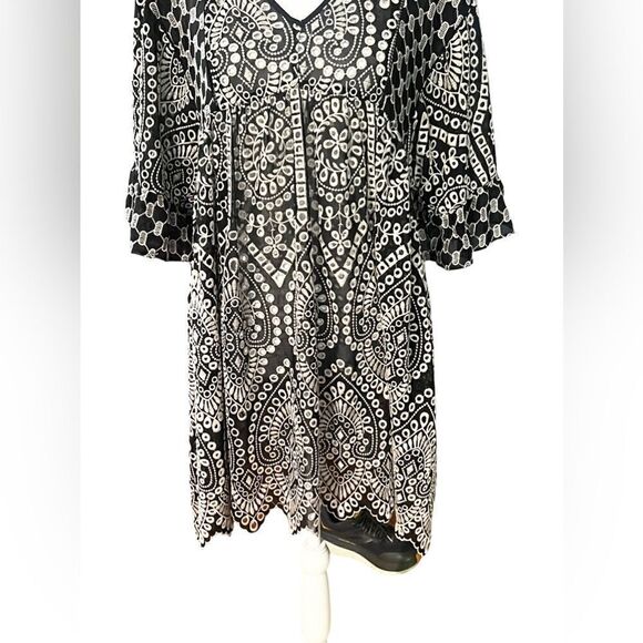 Anthropologie Akemi & Kin Sz 2 Brooke Eyelet Swing Dress Black White Boh… - Picture 3 of 6